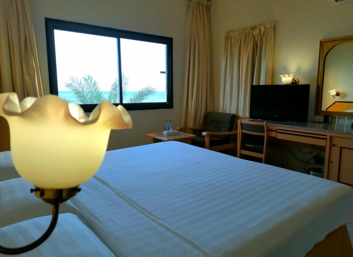Resort Sur Beach Holiday Bagian luar foto