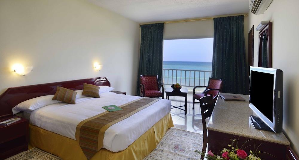 Resort Sur Beach Holiday Bagian luar foto