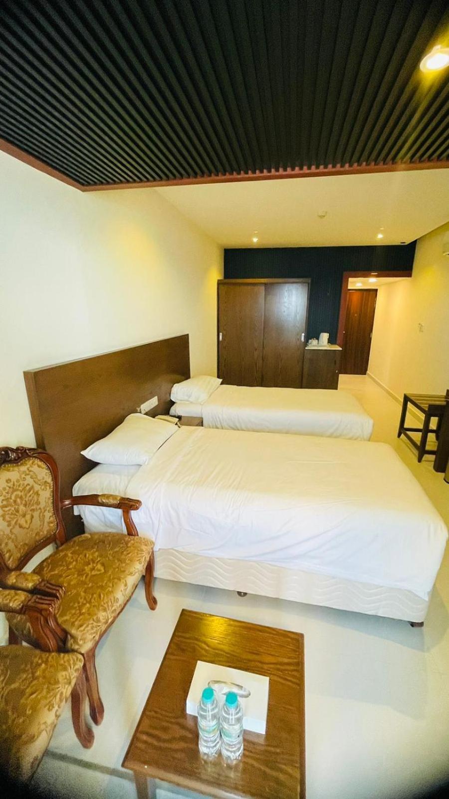 Resort Sur Beach Holiday Bagian luar foto
